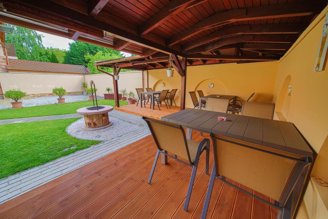 Kálvin utcai Apartmanok Hajduszoboszlo Bagian luar foto