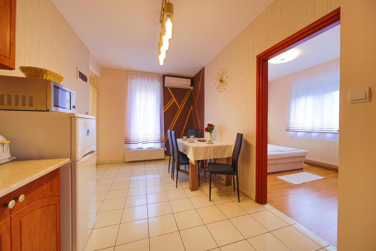 Kálvin utcai Apartmanok Hajduszoboszlo Bagian luar foto