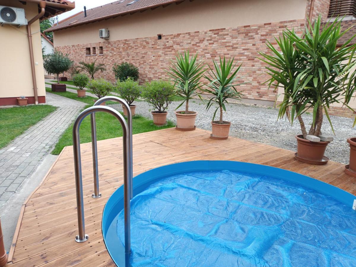 Kálvin utcai Apartmanok Hajduszoboszlo Bagian luar foto